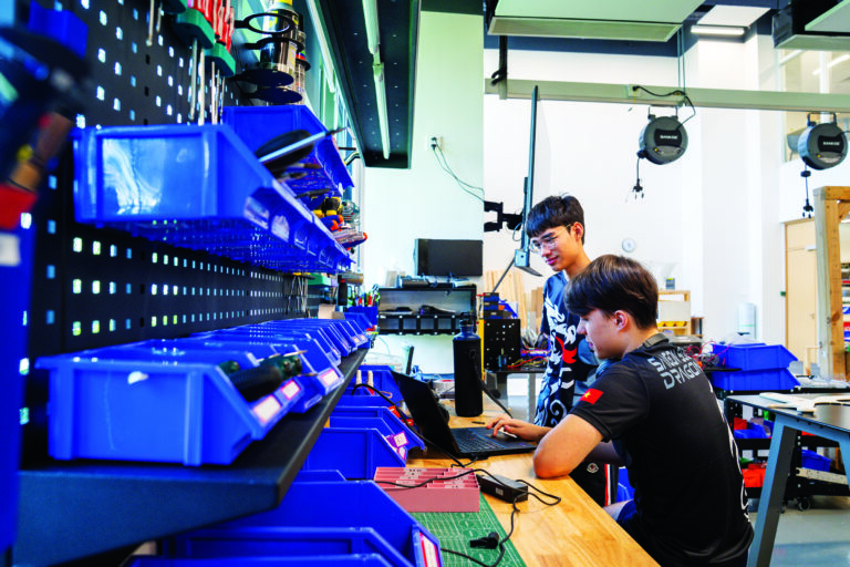 FIRST Robotics – Sân chơi công nghệ mở rộng cho học sinh Trường SSIS